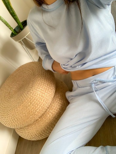 Imagen de Kendra - Conjunto de Jogging Liso Celeste