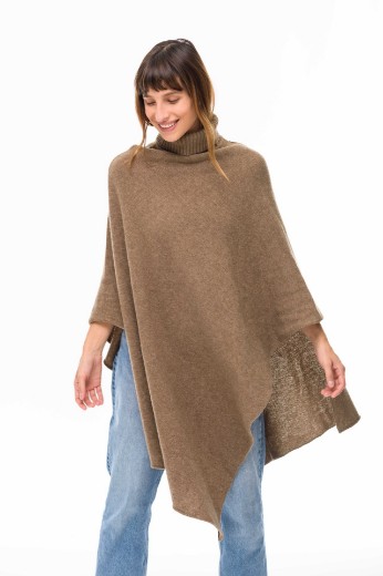 Imagen de Cala - Poncho de Punto Visón