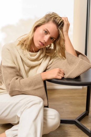 Imagen de Helen - Buzo de Punto Combinado Beige