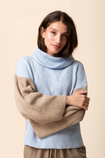 Imagen de Helen - Buzo de Punto Combinado Celeste