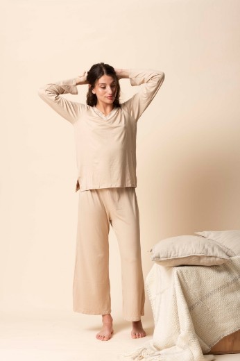 Imagen de Cala - Pijama Manga Larga escote en V Beige