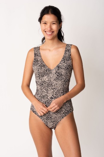 Imagen de Aruba - Malla Entera Escote en V  Animal Print
