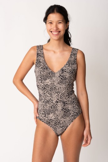 Imagen de Aruba - Malla Entera Escote en V  Animal Print