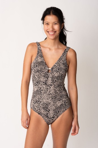 Imagen de Tropea- Malla Entera Con Argolla Animal Print