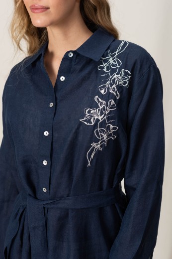 Imagen de Brisa - Vestido Camisero de Lino Bordado Marino